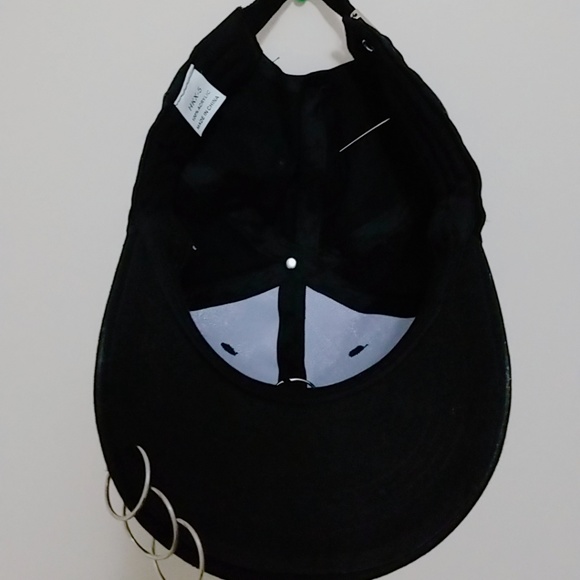 Hat - Picture 5 of 5